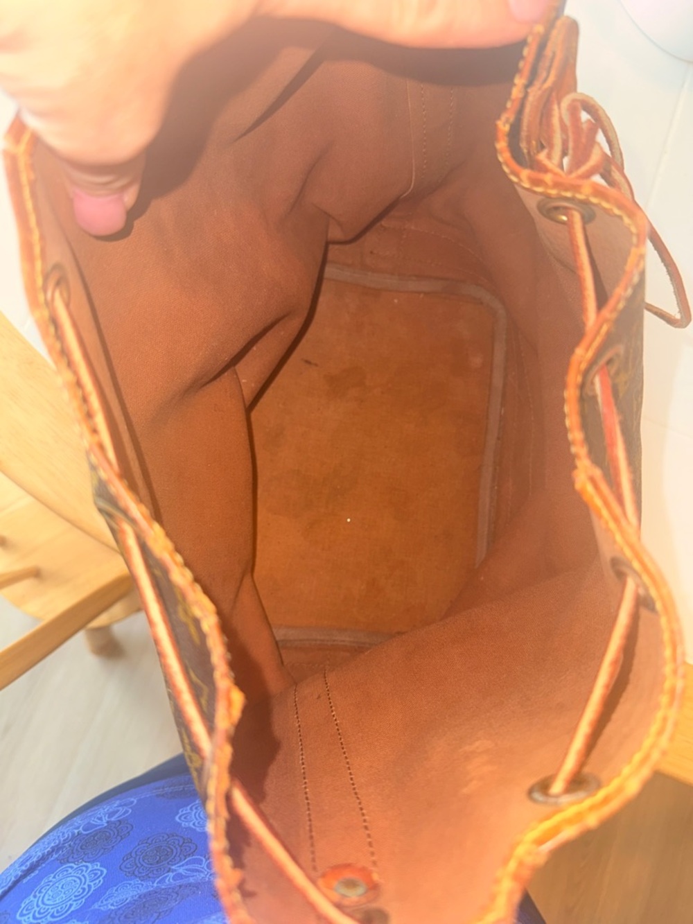 Vintage	Louis Vuitton Monogram Drawstring Shoulder Bag - Picture 8 of 9